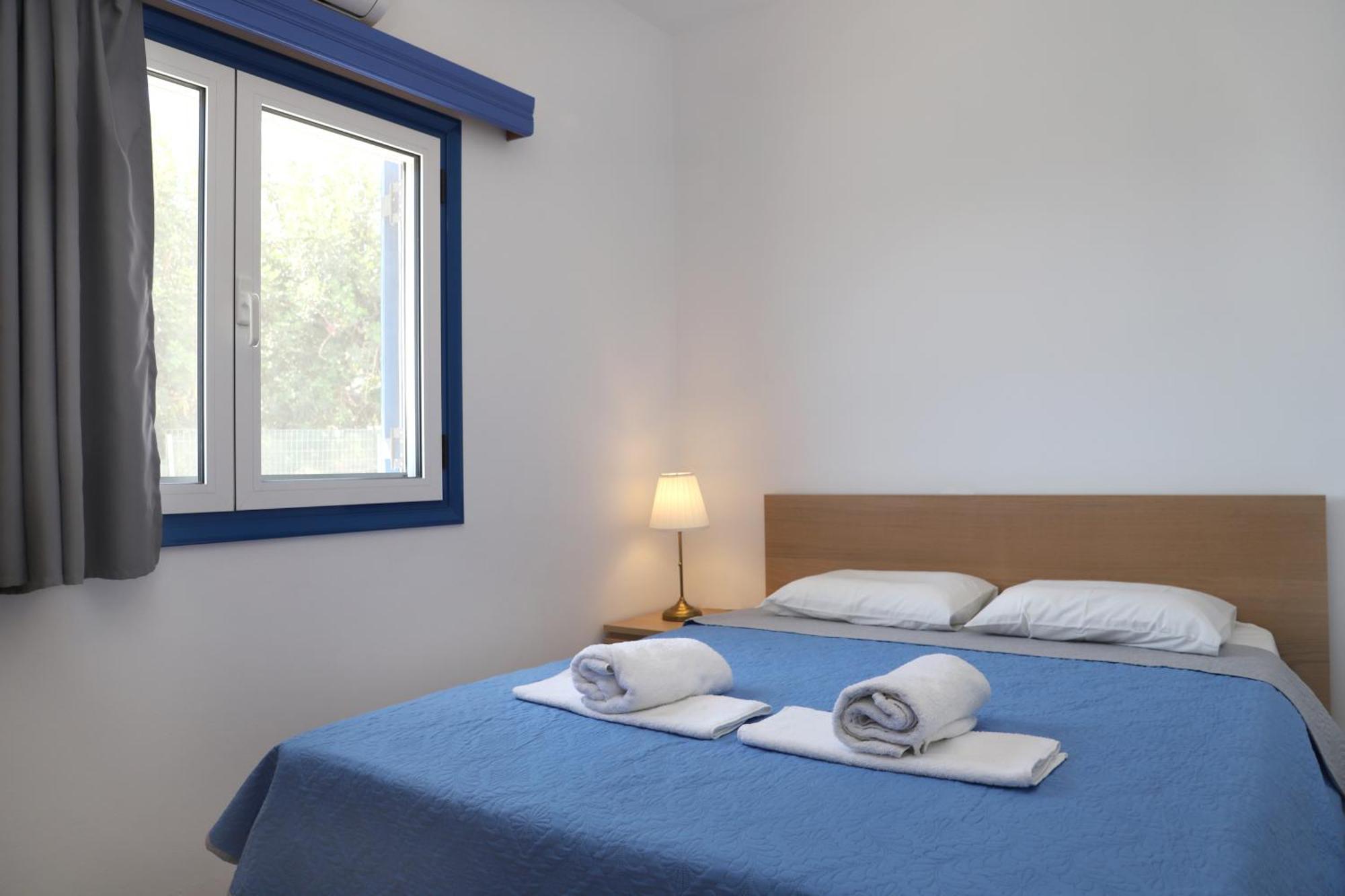 Helios Studios & Apartments Makrýgialos Buitenkant foto